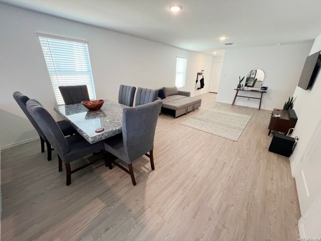 7926 Nessie Trail, San Antonio, TX 78227