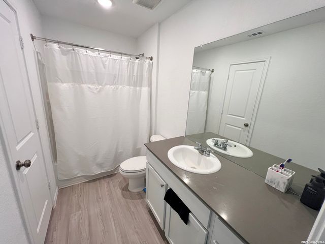 7926 Nessie Trail, San Antonio, TX 78227