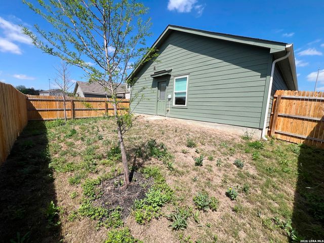 7926 Nessie Trail, San Antonio, TX 78227