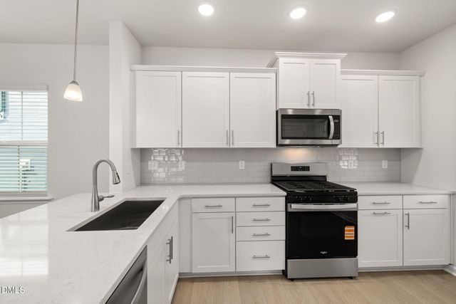 621 Branthurst Drive, Fuquay Varina, NC 27526