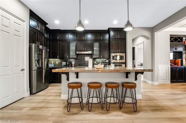 27 Contrada Fiore Drive, Henderson, NV 89011