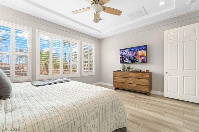 27 Contrada Fiore Drive, Henderson, NV 89011