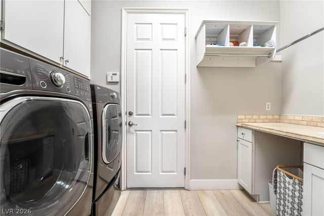 27 Contrada Fiore Drive, Henderson, NV 89011