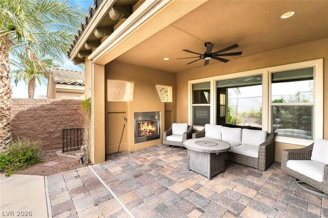 27 Contrada Fiore Drive, Henderson, NV 89011