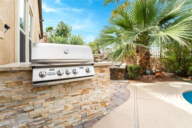 27 Contrada Fiore Drive, Henderson, NV 89011