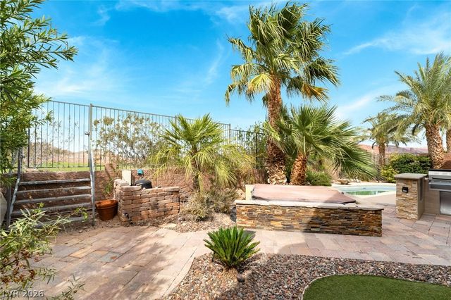 27 Contrada Fiore Drive, Henderson, NV 89011