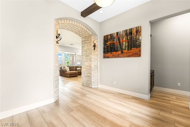 27 Contrada Fiore Drive, Henderson, NV 89011