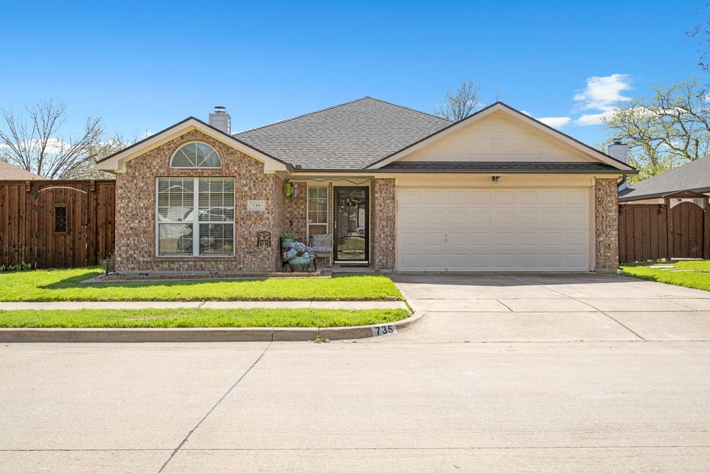735 Rachel Street, Grand Prairie, TX 75052