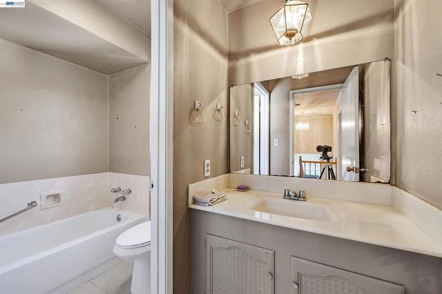 35924 Nicolet Court, Fremont, CA 94536
