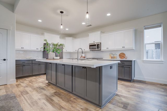 20026 Pride Mountain Court, Anderson, CA 96007