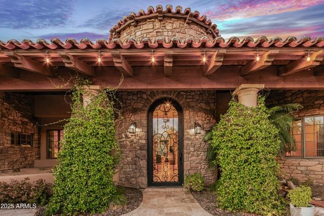 9533 E RISING SUN Drive, Scottsdale, AZ 85262