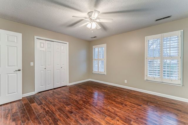 2002 Kingsridge Drive, Dalton, GA 30720