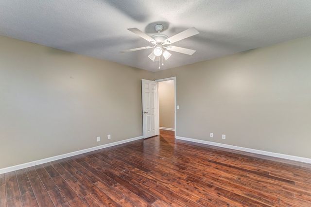 2002 Kingsridge Drive, Dalton, GA 30720