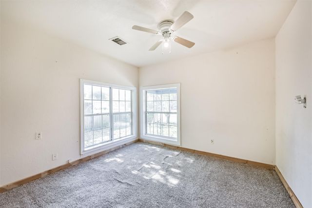 900 N 8th Street, Baytown, TX 77520