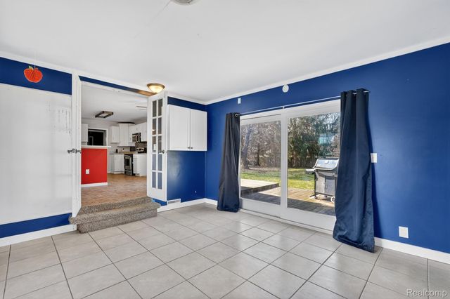 1325 N Linden Road, Flint Charter Township, MI 48532