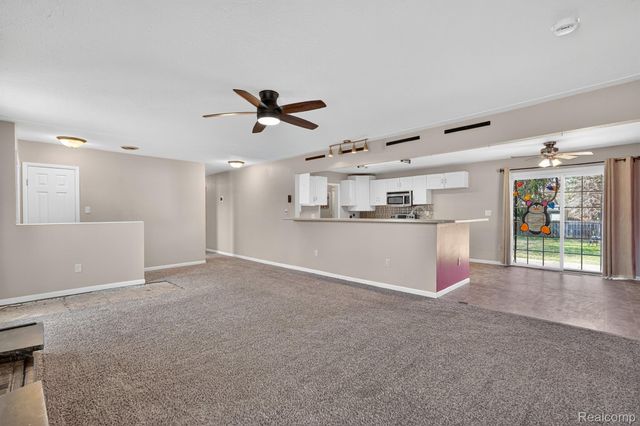 1325 N Linden Road, Flint Charter Township, MI 48532