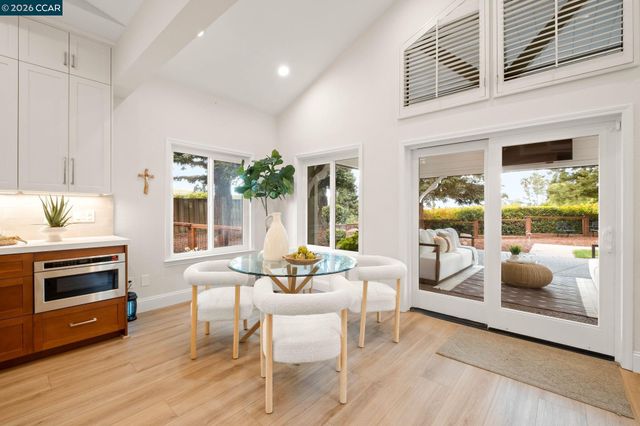 76 Rock Ridge, Danville, CA 94526