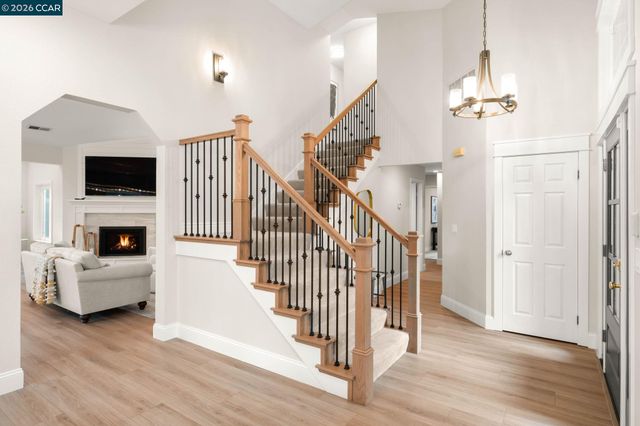 76 Rock Ridge, Danville, CA 94526