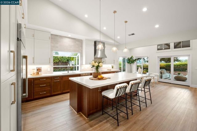 76 Rock Ridge, Danville, CA 94526