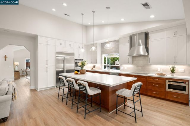 76 Rock Ridge, Danville, CA 94526