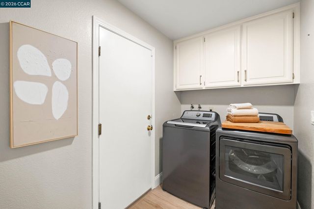 76 Rock Ridge, Danville, CA 94526