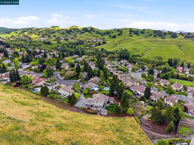 76 Rock Ridge, Danville, CA 94526