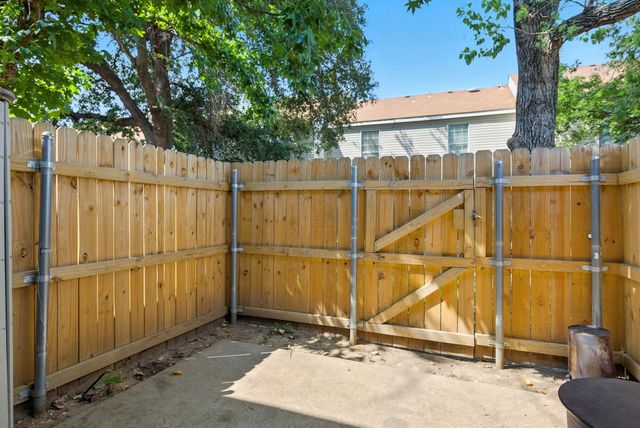 10500 Lake June Road D08, Dallas, TX 75217