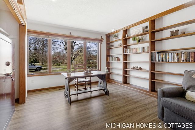 1661 68th Street, Fennville, MI 49408