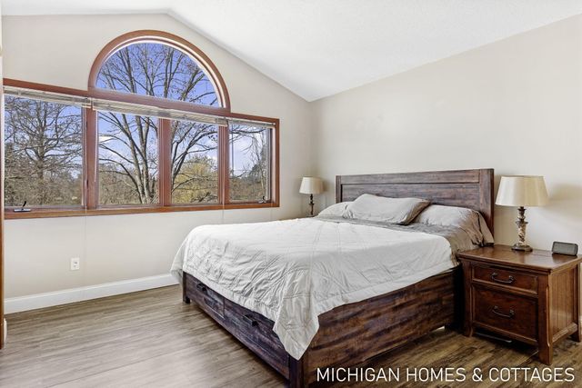1661 68th Street, Fennville, MI 49408