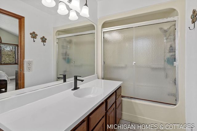 1661 68th Street, Fennville, MI 49408