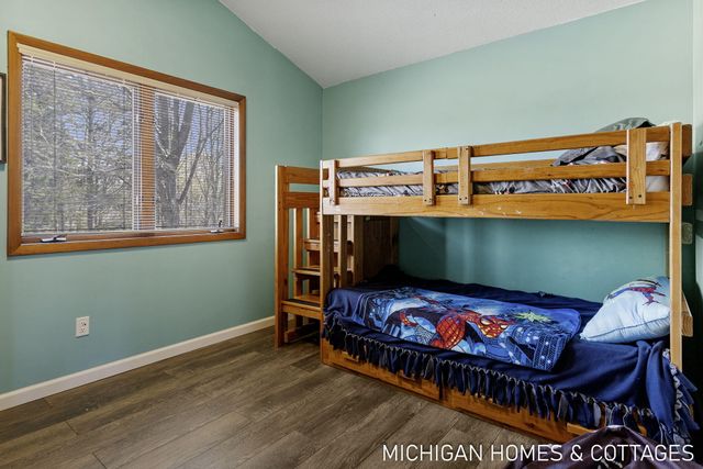 1661 68th Street, Fennville, MI 49408