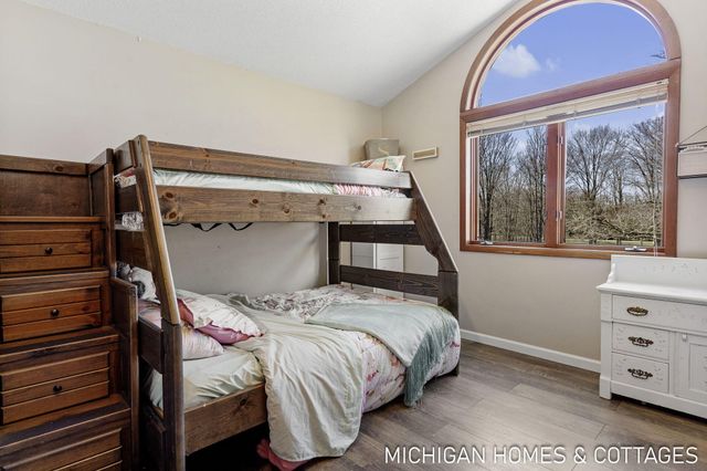 1661 68th Street, Fennville, MI 49408