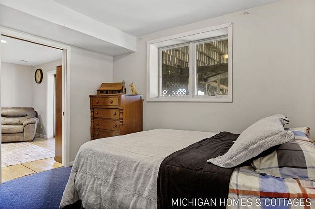 1661 68th Street, Fennville, MI 49408