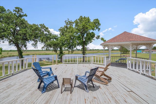 2364 VZ County Road 2128, Wills Point, TX 75169