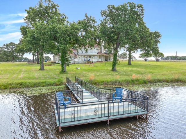 2364 VZ County Road 2128, Wills Point, TX 75169