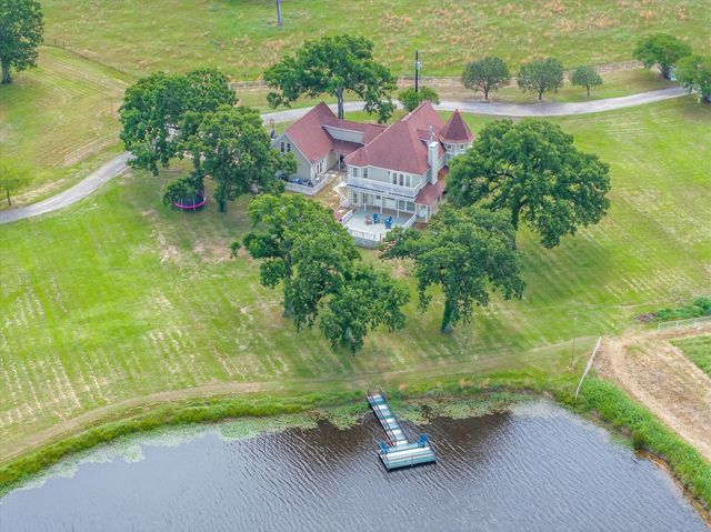 2364 VZ County Road 2128, Wills Point, TX 75169