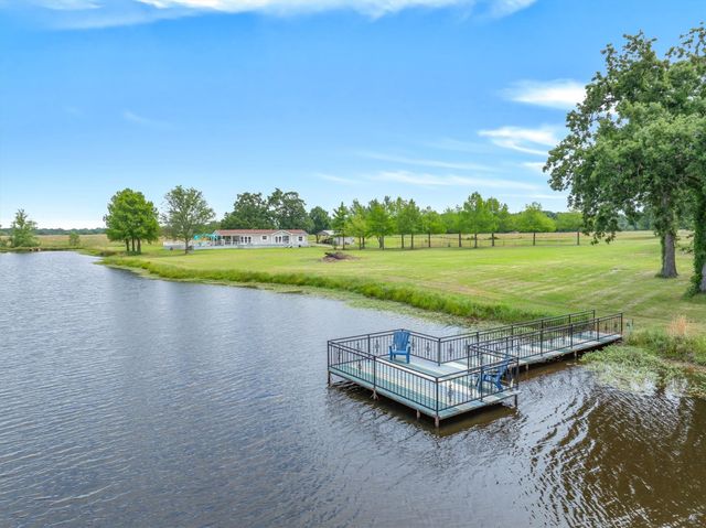 2364 VZ County Road 2128, Wills Point, TX 75169
