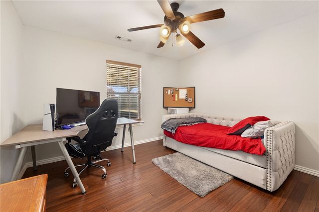 11093 Waterleaf Lane, Prairie Grove, AR 72753