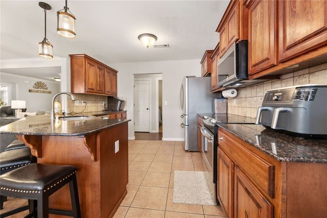 11093 Waterleaf Lane, Prairie Grove, AR 72753