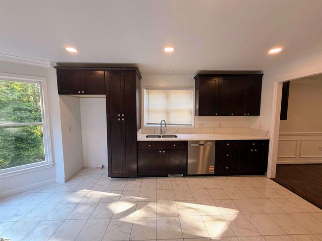 222 Cross Field Circle, Greenville, SC 29607