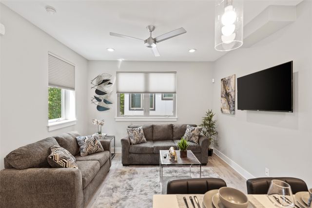 1120 Galveston Avenue 5, Fort Worth, TX 76104