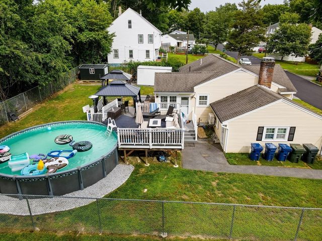77 Valley Road, Dracut, MA 01826