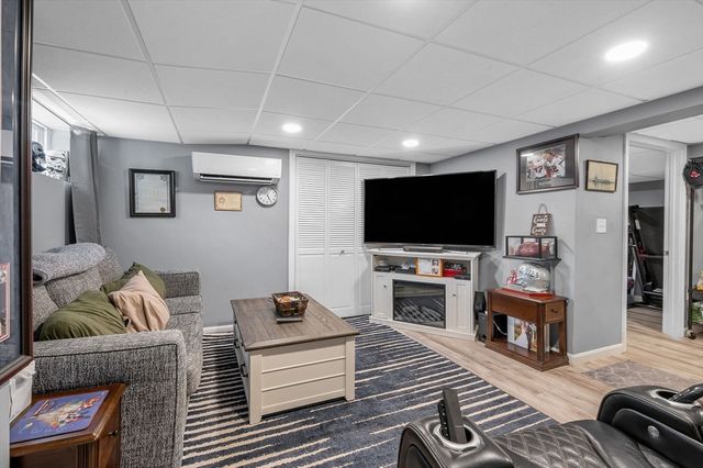 77 Valley Road, Dracut, MA 01826