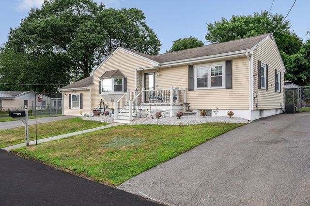 77 Valley Road, Dracut, MA 01826