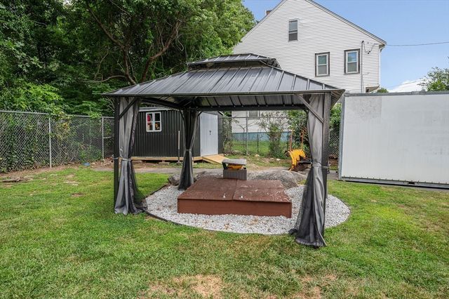 77 Valley Road, Dracut, MA 01826