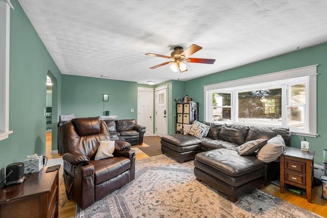 77 Valley Road, Dracut, MA 01826