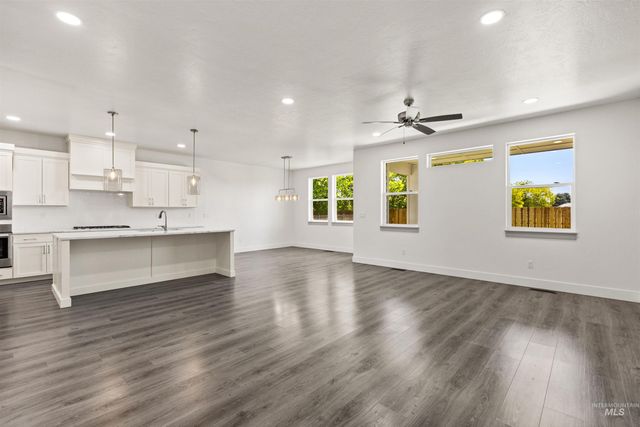 1101 W Blaine Ave, Nampa, ID 83651