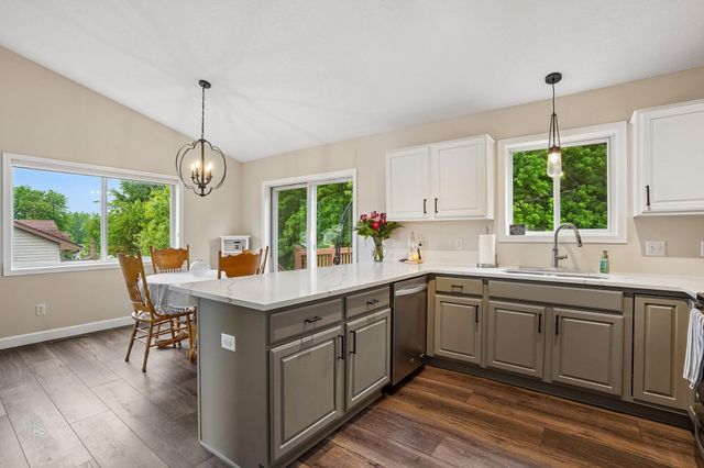 14079 Bluebird Trail NE, Prior Lake, MN 55372