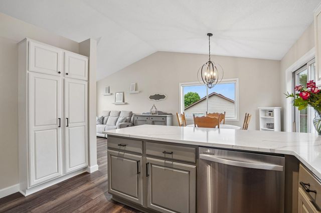 14079 Bluebird Trail NE, Prior Lake, MN 55372