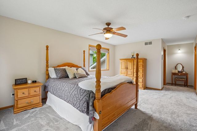 14079 Bluebird Trail NE, Prior Lake, MN 55372